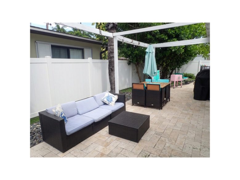 Outdoor seating and eating for all